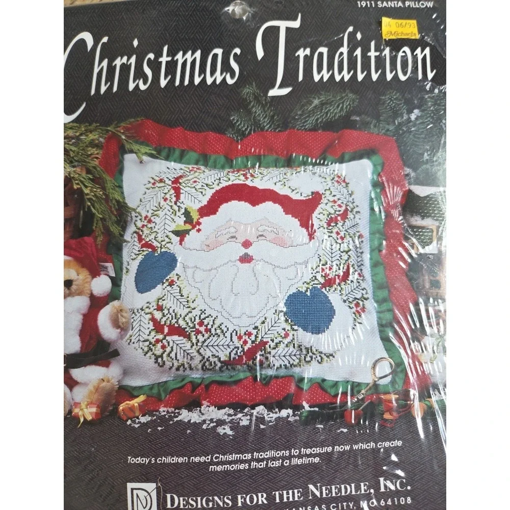 Vintage Crossstitch Christmas Tradition Pillow Cross Stitch Kit Santa 1911